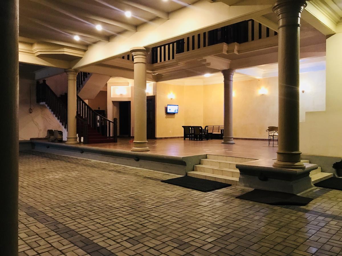 Seasons Hotel Курунегала Экстерьер фото